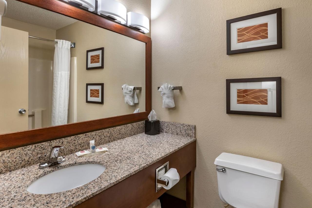 Comfort Inn Moline - Quad Cities Екстериор снимка
