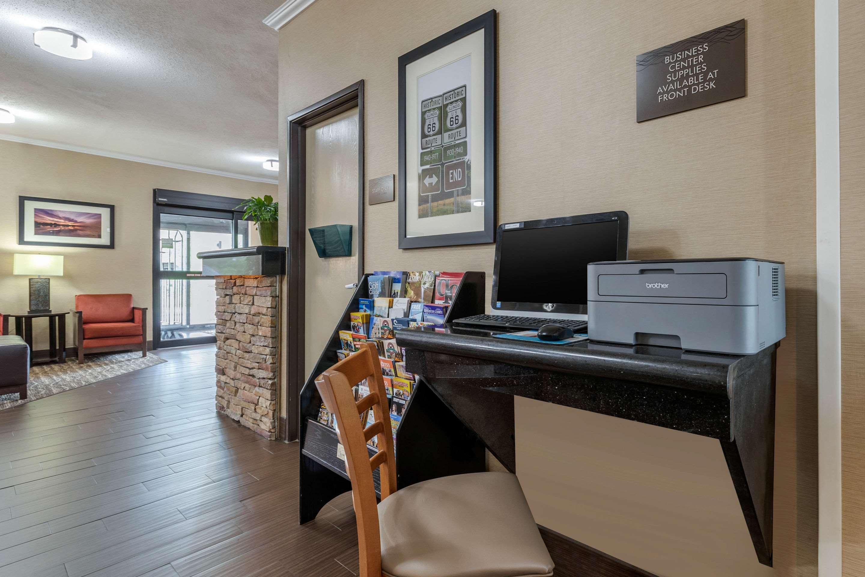Comfort Inn Moline - Quad Cities Екстериор снимка