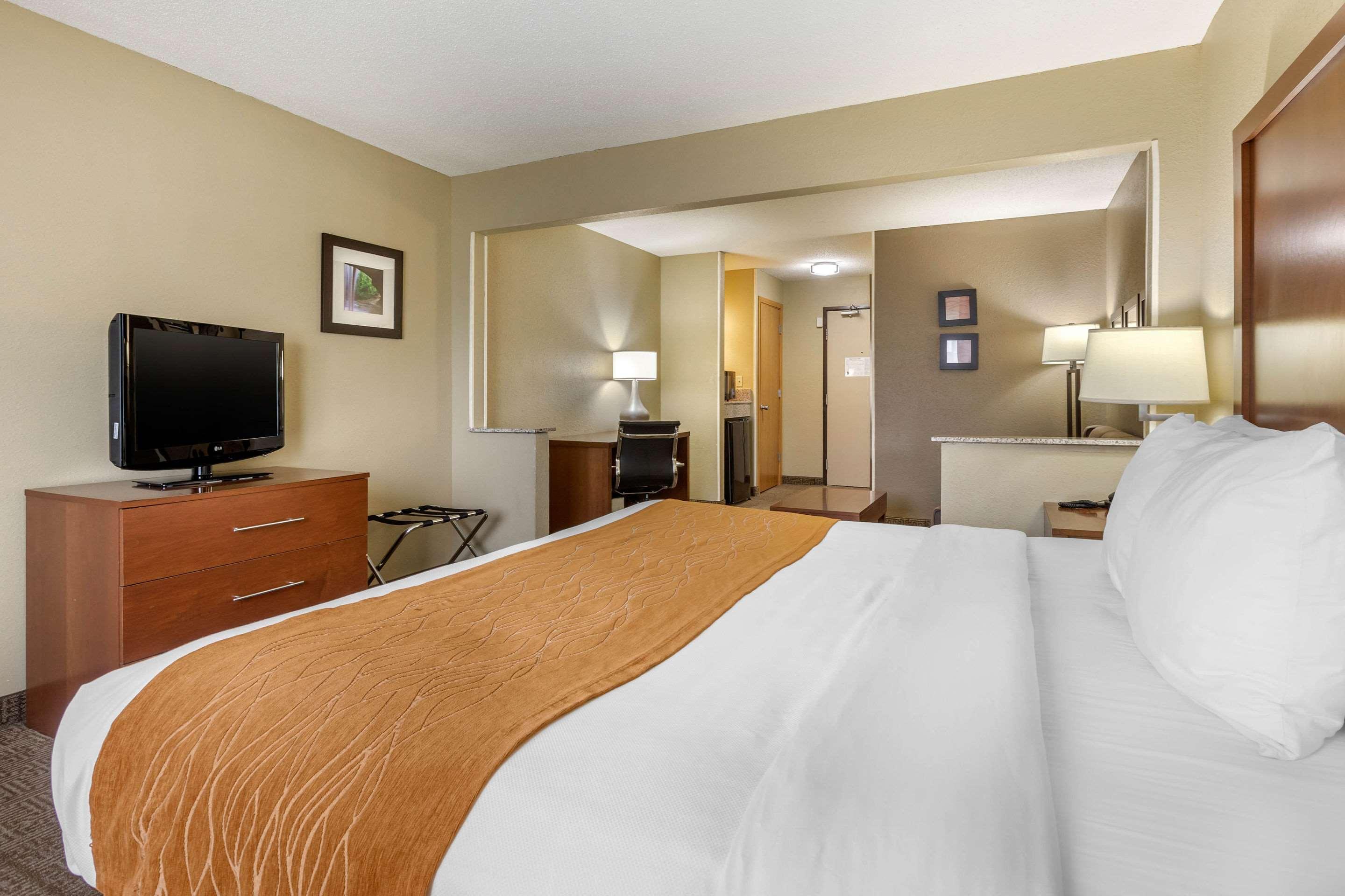 Comfort Inn Moline - Quad Cities Екстериор снимка