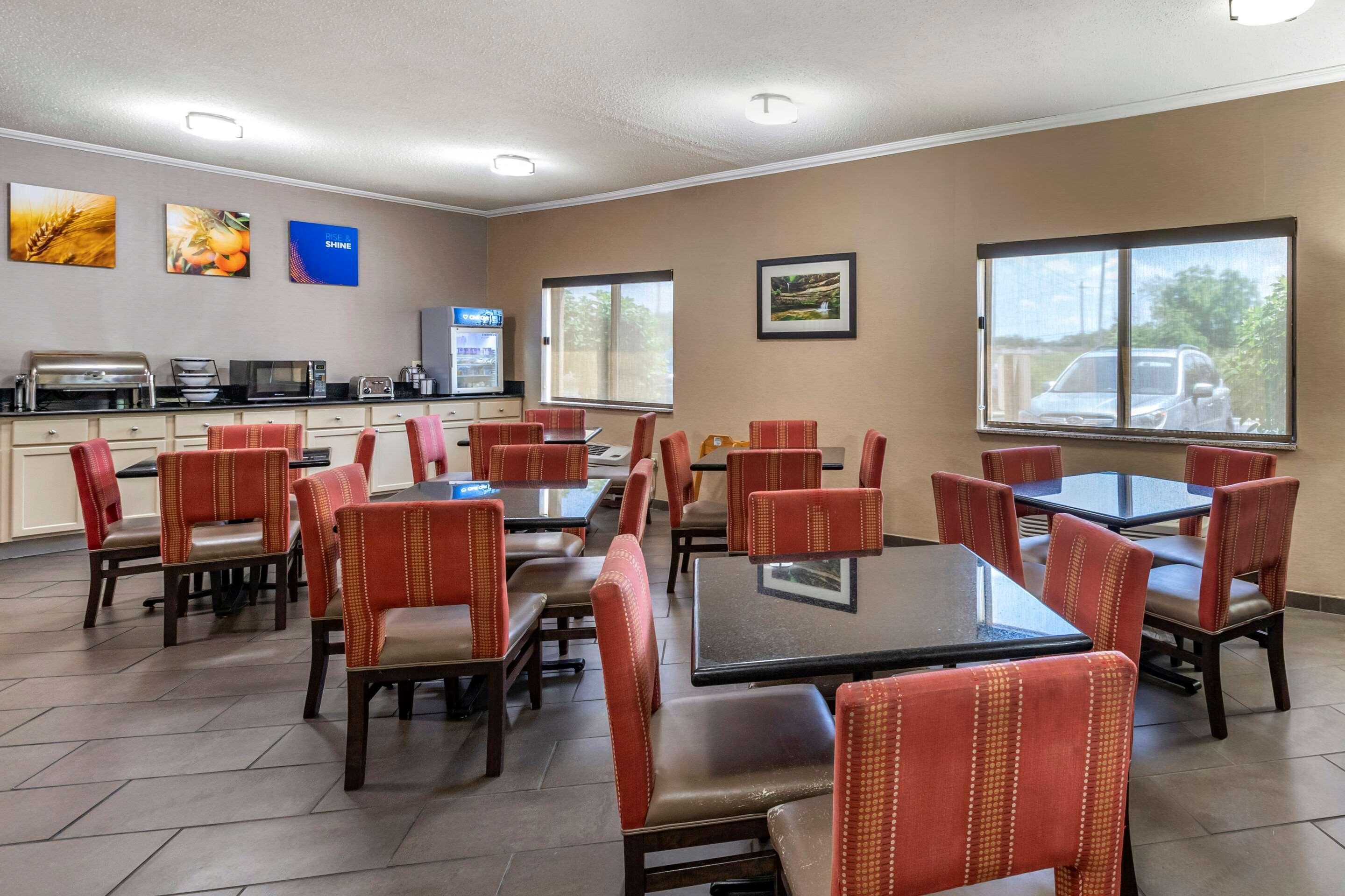 Comfort Inn Moline - Quad Cities Екстериор снимка