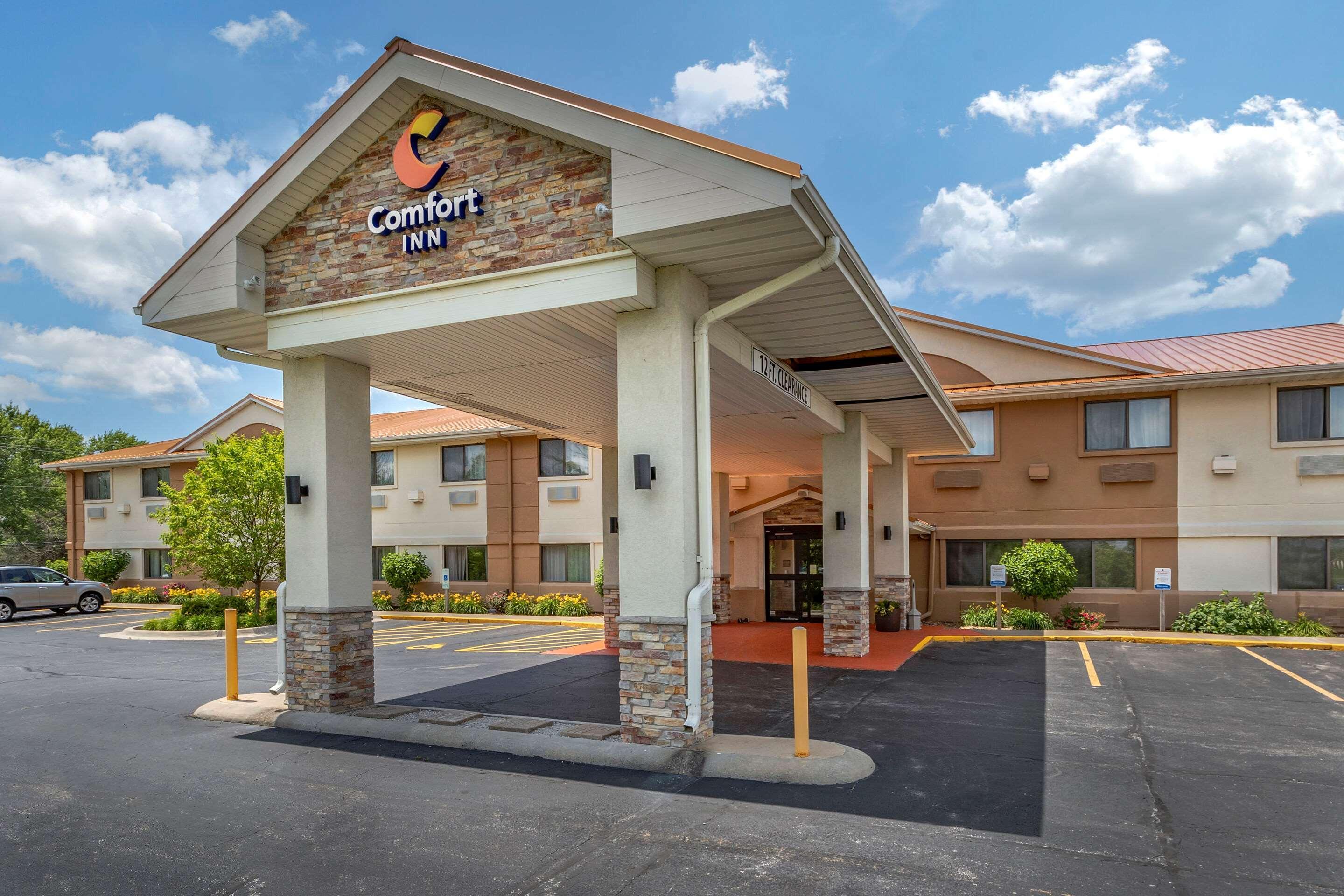 Comfort Inn Moline - Quad Cities Екстериор снимка