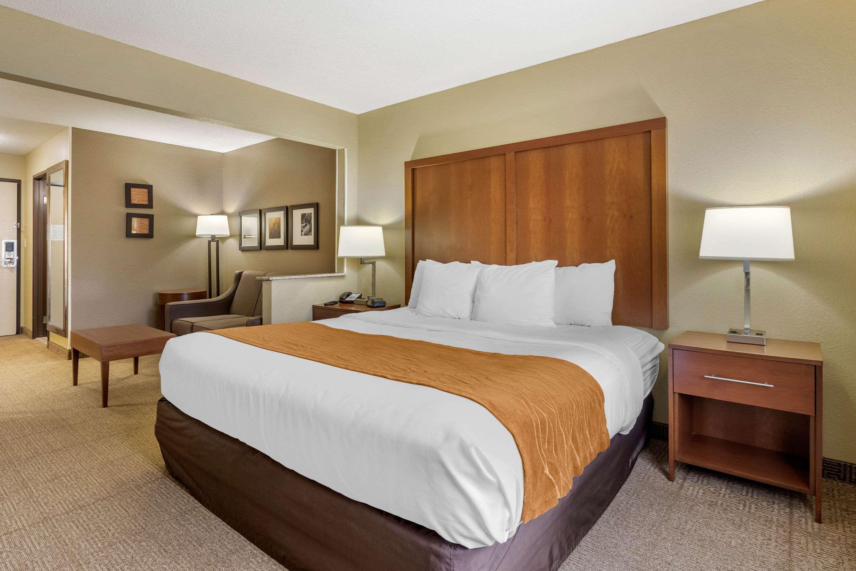 Comfort Inn Moline - Quad Cities Екстериор снимка