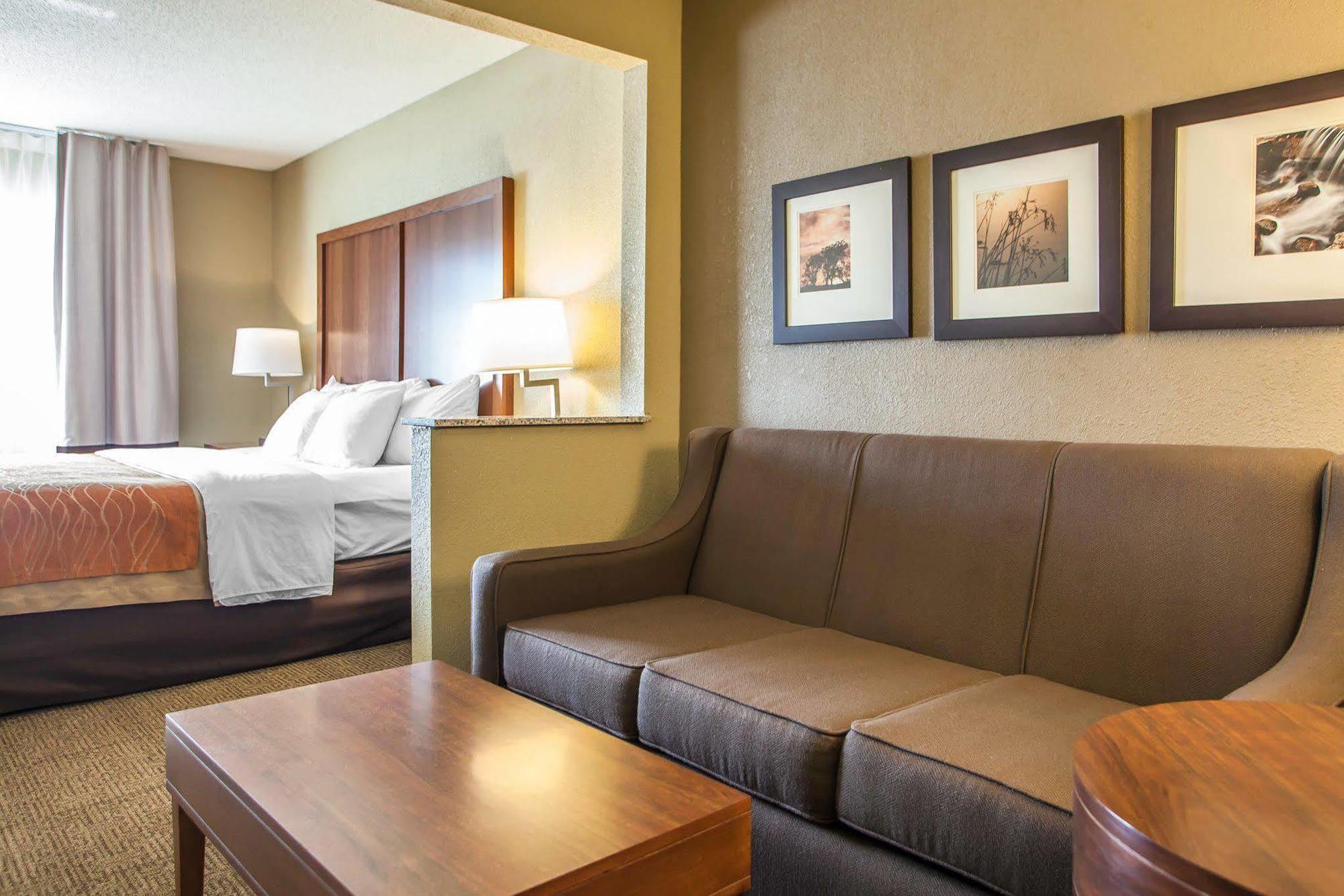 Comfort Inn Moline - Quad Cities Екстериор снимка